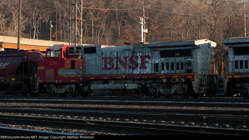 BNSF 558